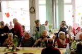 Frühlingsfest mit Trödelmarkt im Seniorenstift - Das Miteinander fördern und Geselligkeit schaffen
